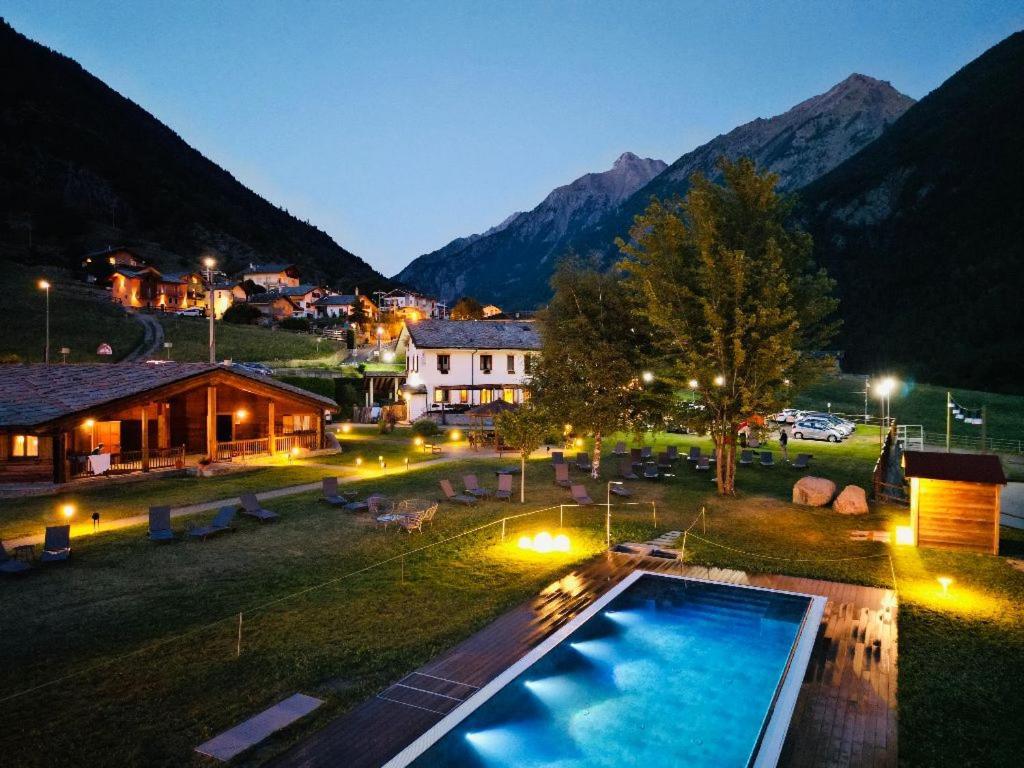 Hostellerie Le Lievre Amoureux Valpelline Esterno foto