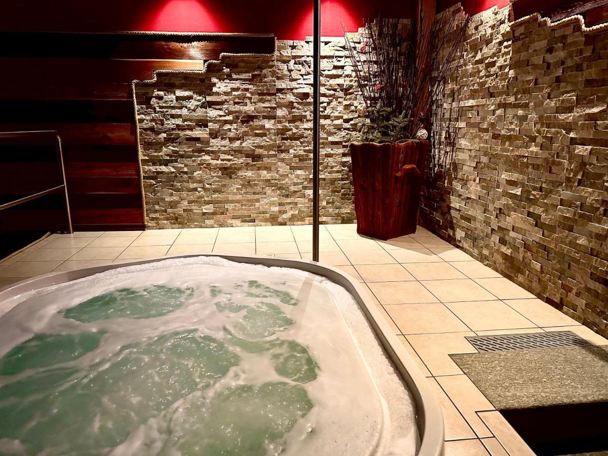 Hostellerie Le Lievre Amoureux Valpelline Esterno foto