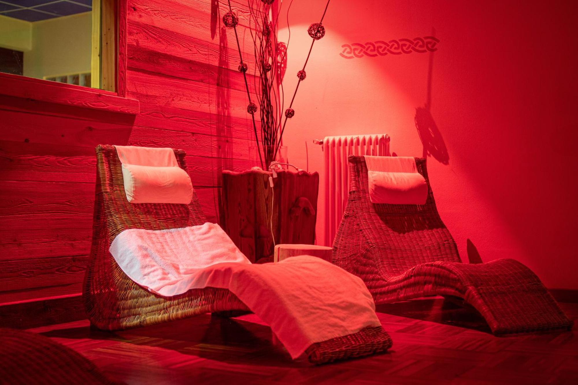Hostellerie Le Lievre Amoureux Valpelline Esterno foto